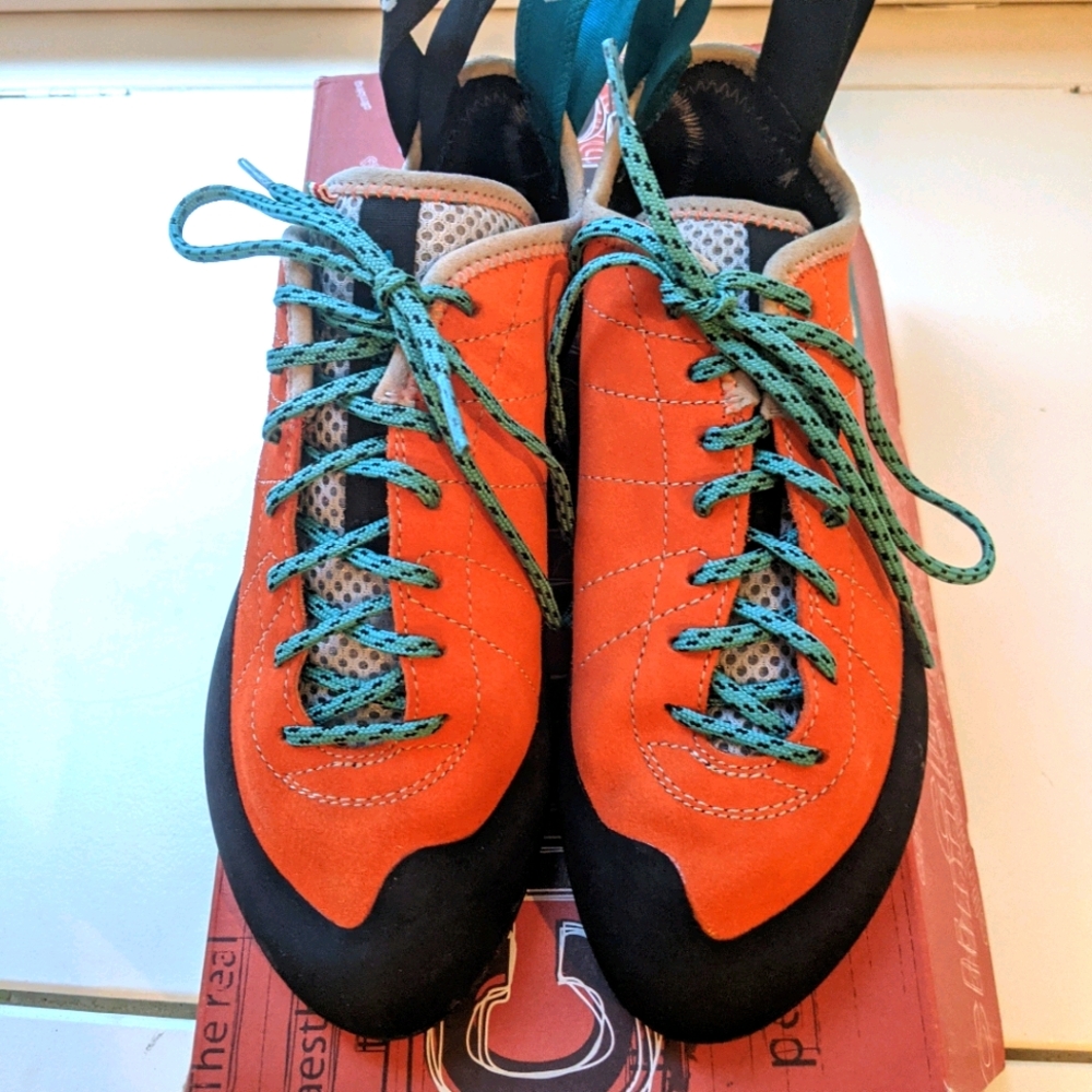 WMN Scarpa Helix Climbing Shoes - 38